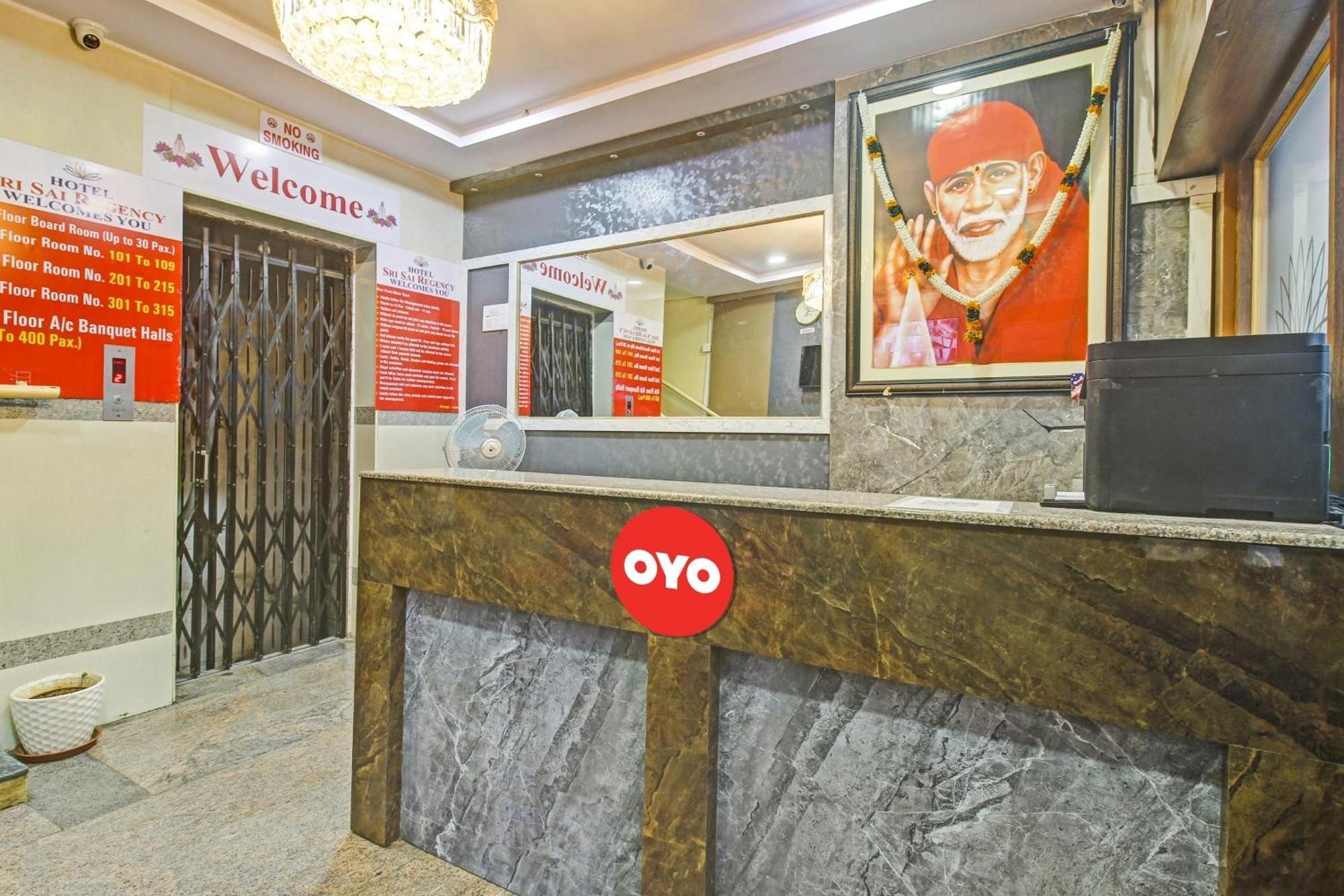 Super Hotel O Sri Sai Regency Хидерабад Екстериор снимка